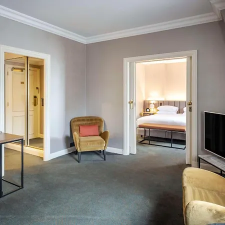 Hilton Grand Place 4* Bruxelas